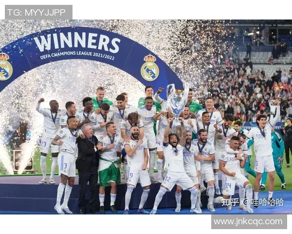 埃斯基与卡尔马的激烈对决揭示足球战术与团队精神的较量 埃斯基与卡尔马的激烈对决揭示足球战术与团队精神的较量